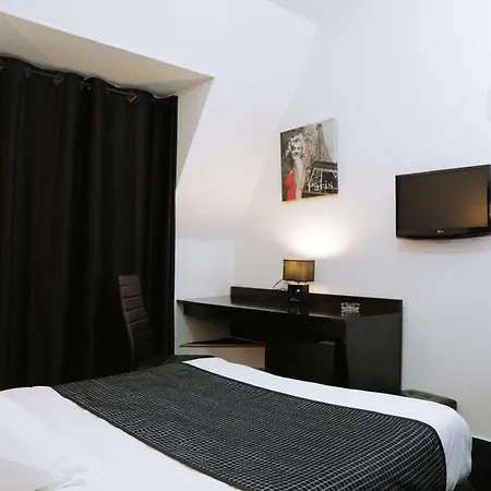 De L'exposition - Republique Hotel 3*