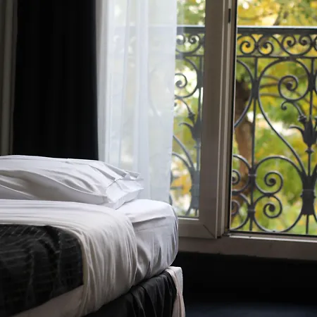 Korner Republique Hotel Paryż