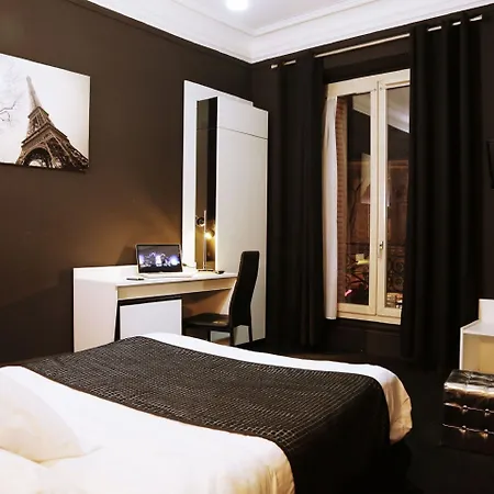 فندق Korner Republique 3*