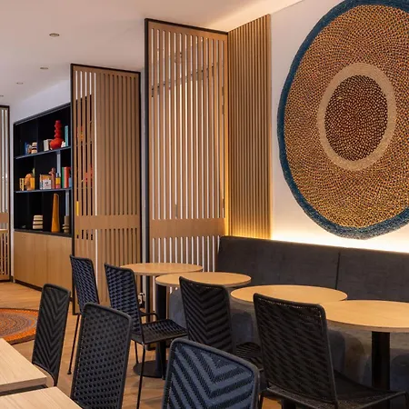 Korner Republique 酒店 3*