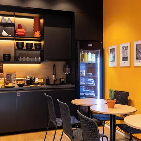 Hotel Korner Republique 3*