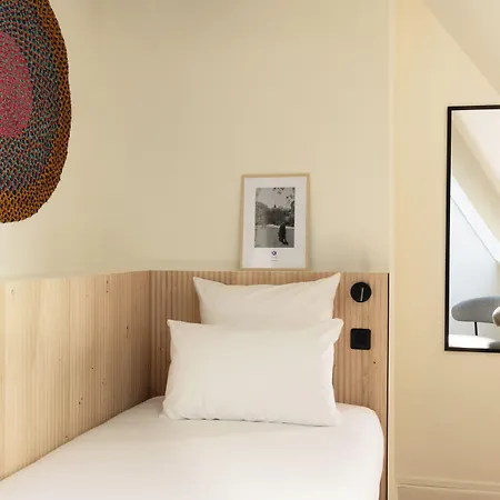Korner Republique Hotel 3*