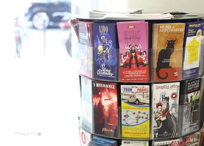 De L'exposition - République Hotel Parigi