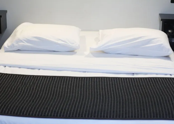 Hotel De L'exposition - République Parigi