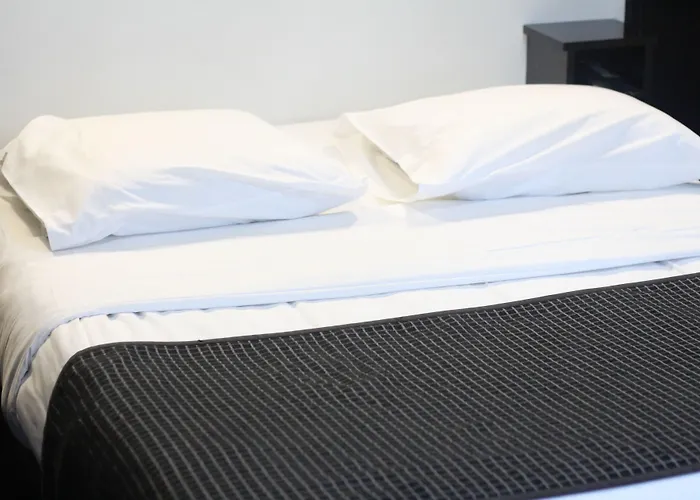 Korner Republique 3* باريس