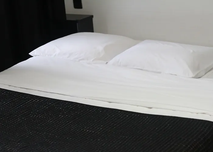 De L'exposition - République Parigi