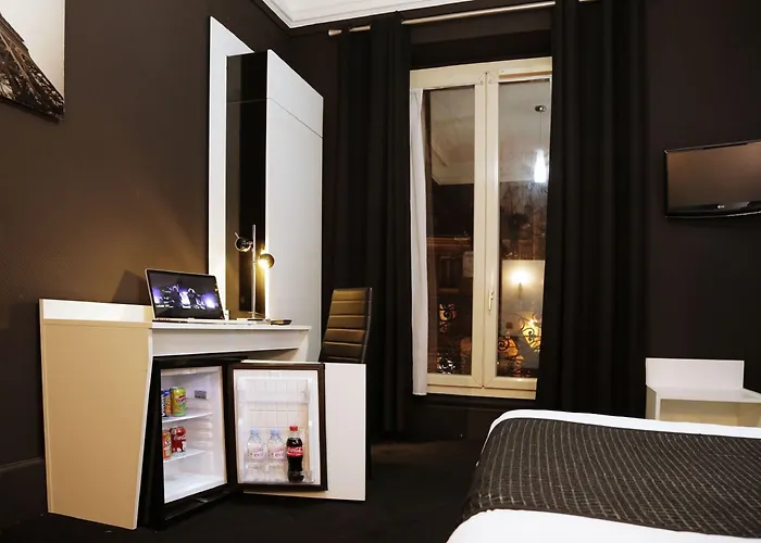 De L'exposition - République 3*