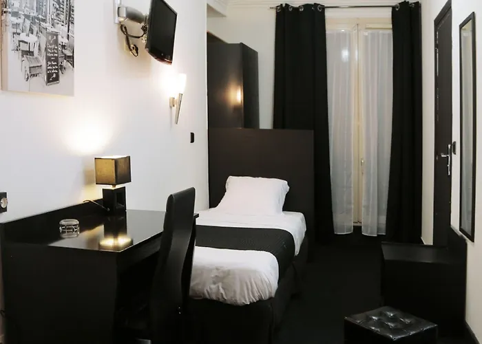 Hotel De L'exposition - République Parigi