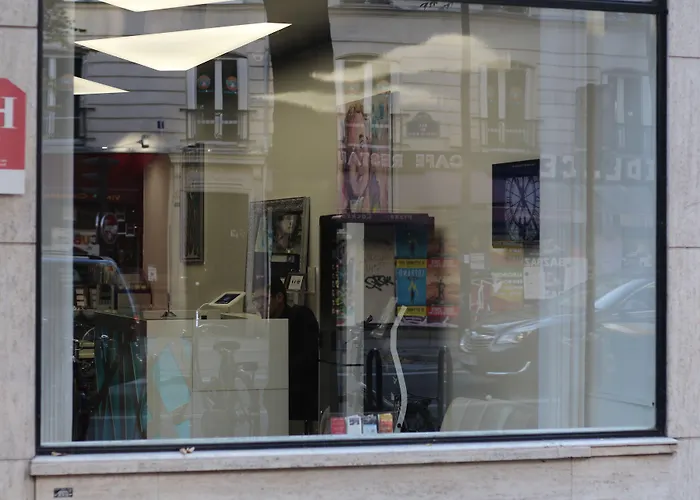 De L'exposition - République