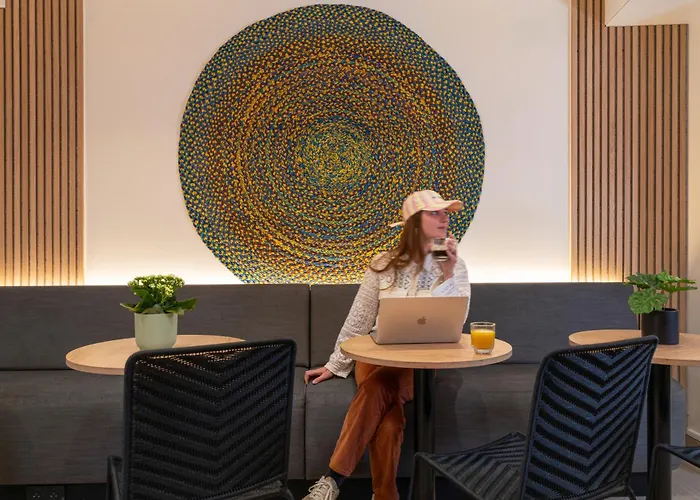 Hotel De L'exposition - République