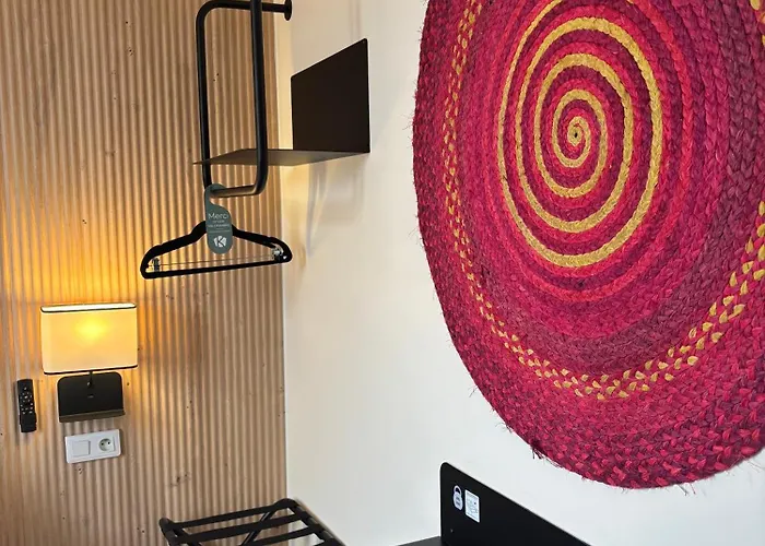 De L'exposition - République Hotel Parigi