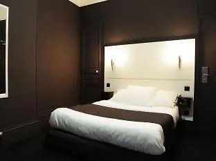 De L'exposition - République Hotel